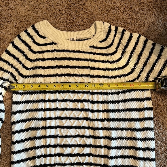 Gap Stripe Sweater - Picture 3 of 5